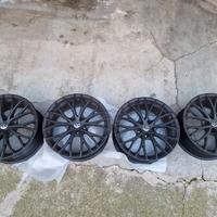 Cerchi Etabeta da 19 e gomme Hankook