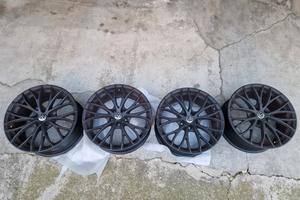 Cerchi in lega Etabeta da 19 e gomme Hankook