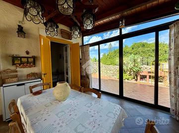 VILLA SINGOLA A FORIO