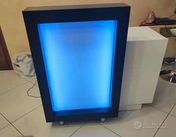 bancone cassa illuminata 