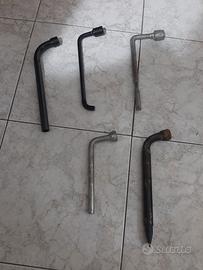 VARI CHIAVI  RUOTE E CATENE DA NEVE NUOVI 