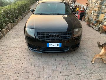 Auddi tt 225 quattro