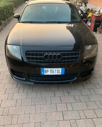 Auddi tt 225 quattro