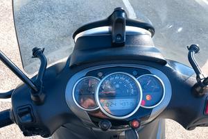 Beverly 350 sportouring