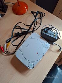Console PlayStation 1 senza controller