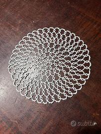 Centrino a chiacchierino bianco 18 cm