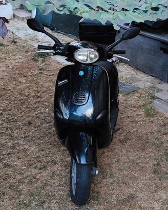 piaggio vespa Et4 125