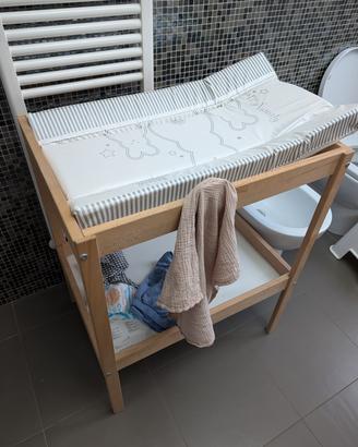 fasciatoio ikea con materassino