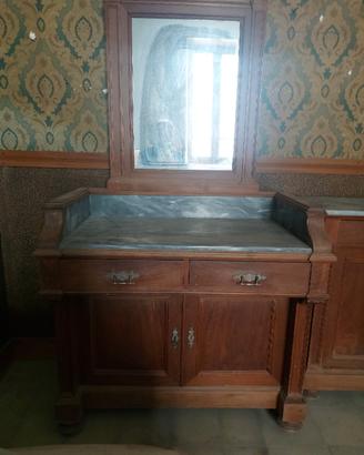 Camera da letto primi 900 noce massello con marmo