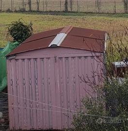 Garage in acciaio con porte battent