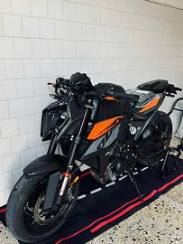 Ktm duke 990