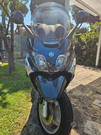 Scooter piaggio  XEvo 400