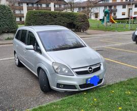 Macchina Opel zafira 1.9 cdti