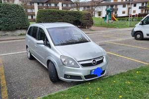 Macchina Opel zafira 1.9 cdti