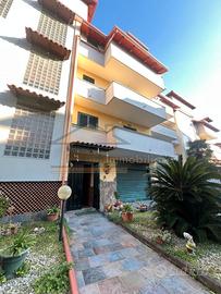 Villa plurifamiliare in Via Della Libertà