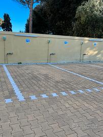 Posto auto 18 mq con acqua e luce - Fabbricotti /