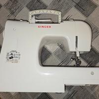 Macchina da cucire Singer Tradition 2250 + pedale