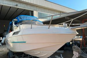 Barca Saver Manta 620 cabin