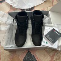 Scarpe sportive Dainese  da moto .