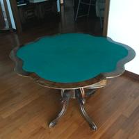 Tavolino da gioco antico