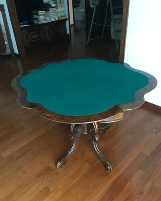 Tavolino da gioco antico