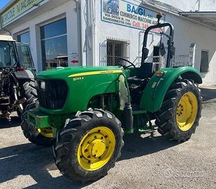 John Deere 5055 E 4 ruote motrici- anno 2011