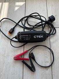 Caricabatterie e mantenitore CTEK NXT 5 come nuovo