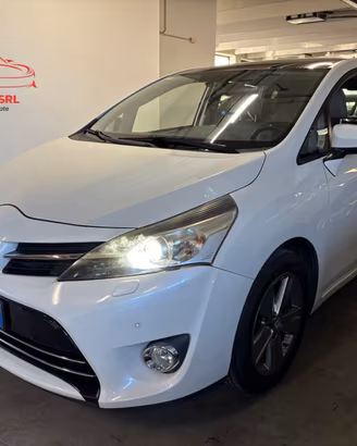 Toyota Verso 1.6 D-4D - 7 POSTI -