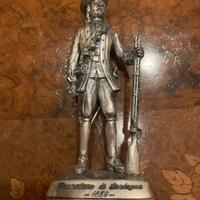Statuetta militare