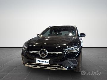 MERCEDES GLA 180 d Premium auto