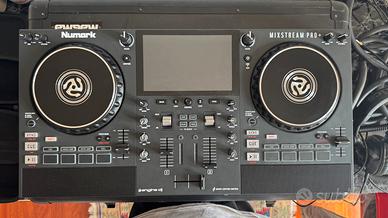 Numark Mixstream Pro + Flight Case