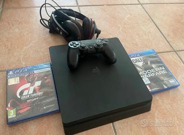 Playstation 4 + accesori e gioco
