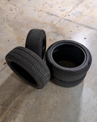 Gomme Pirelli Sottozero invernali 