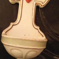 Acquasantiera a croce