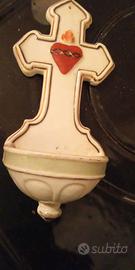 Acquasantiera a croce