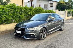 Audi A3 Sedan S-LINE 1.8 TFSI quattro S tronic Amb