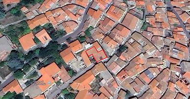 Casa con possibile realizzo di due Appartamenti