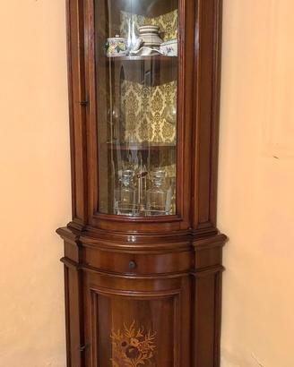 Angoliera in legno