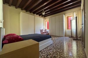 4 LOCALI A VITTORIO VENETO