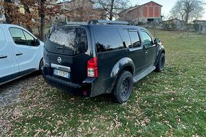 Nissan pathfinder