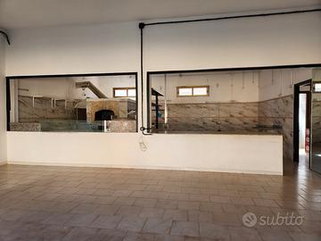 San Sperate. Locale commerciale zona centrale