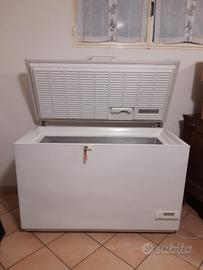 Congelatore a pozzo 250L