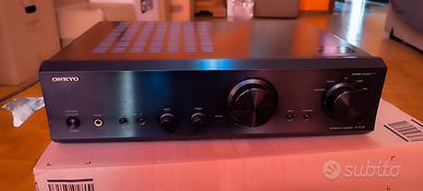 amplificatore Onkyo e 2 casse 3 vie  indiana line