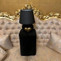 Lampada con pouf in velluto