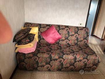 divano letto + poltrona massaggiante