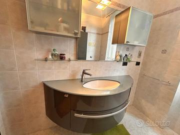 Bagno grigio