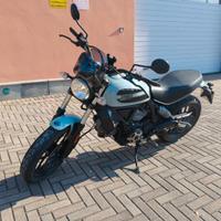 Ducati Scrambler Sixty2