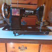 MA CCHINA DA CUCIRE VINTAGE NECCHI