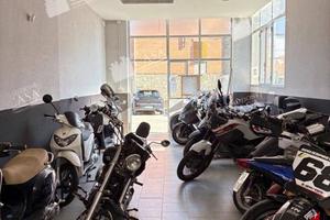 Immobile di 155 m² a Cento