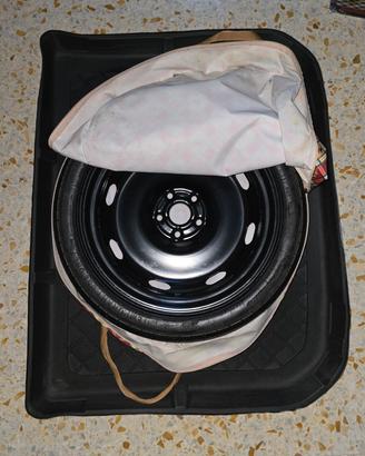 Audi TT mk2 2007 - 2014 ruota di scorta e tappeto